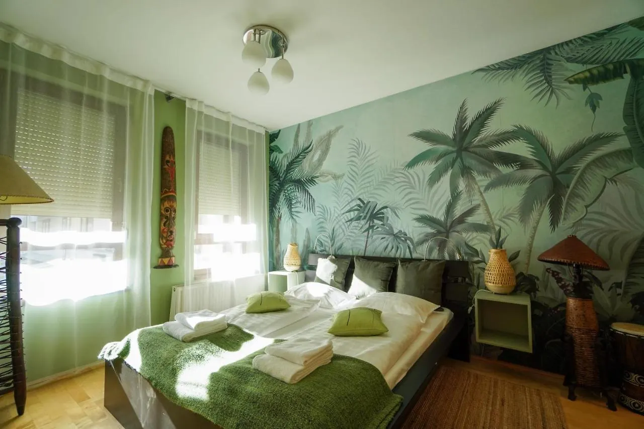 Gozsdu Downtown Apartment Budapest 0*,